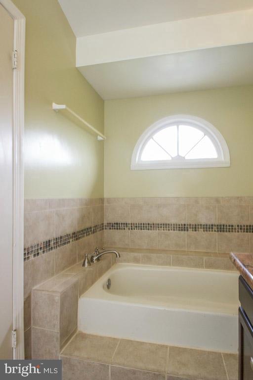 TANGLEWOOD - Residential Lease