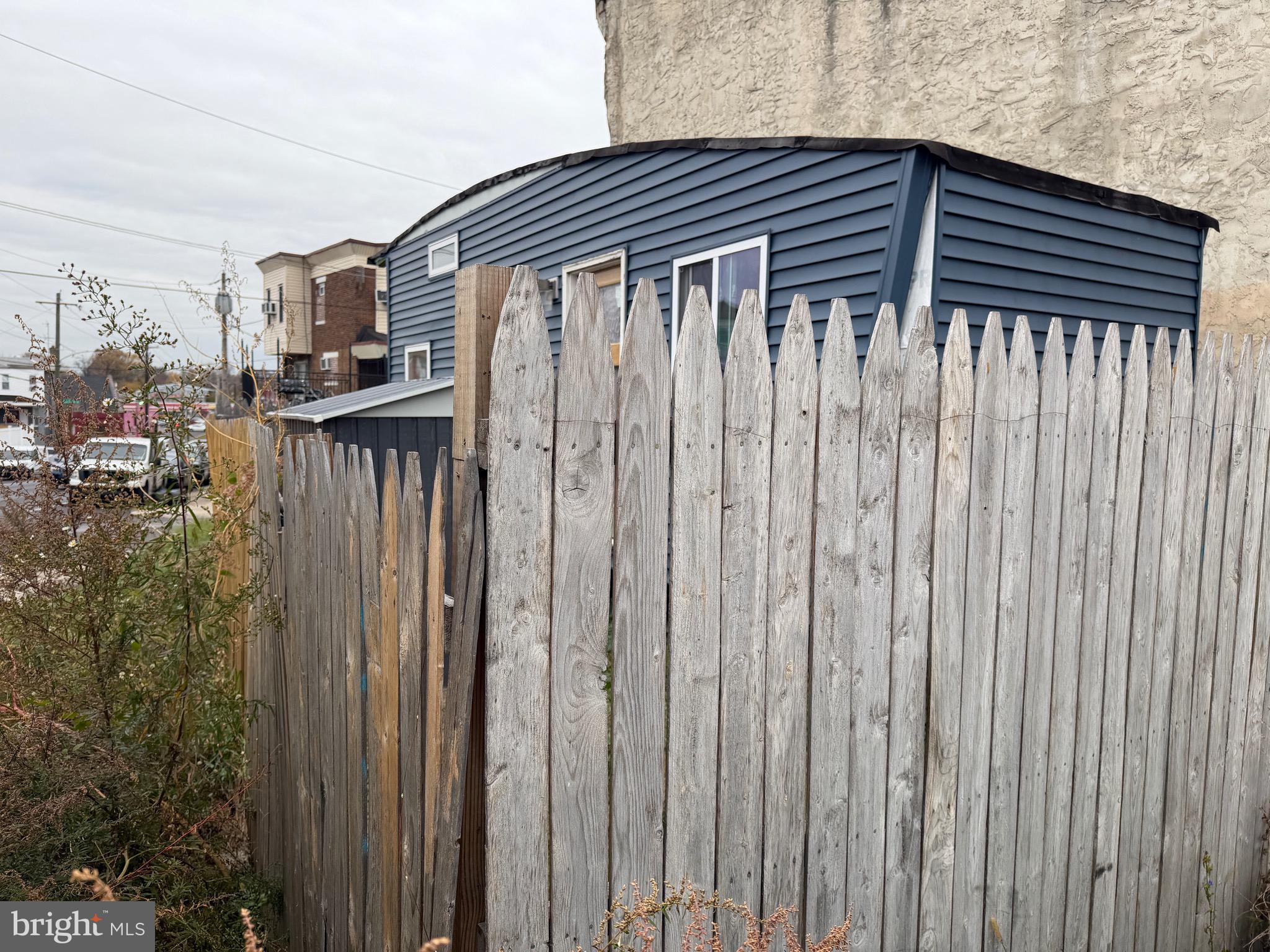 166 W ALBANUS STREET 1/2