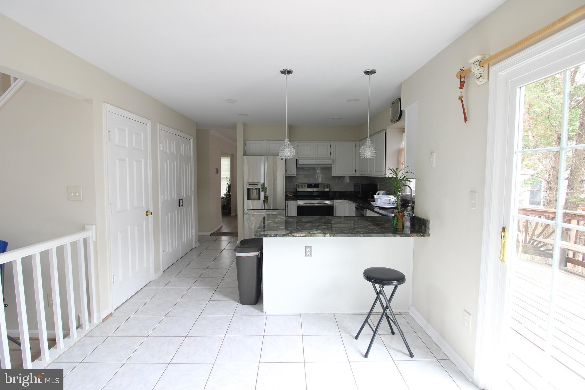 ROLLING BROOK - Residential Lease