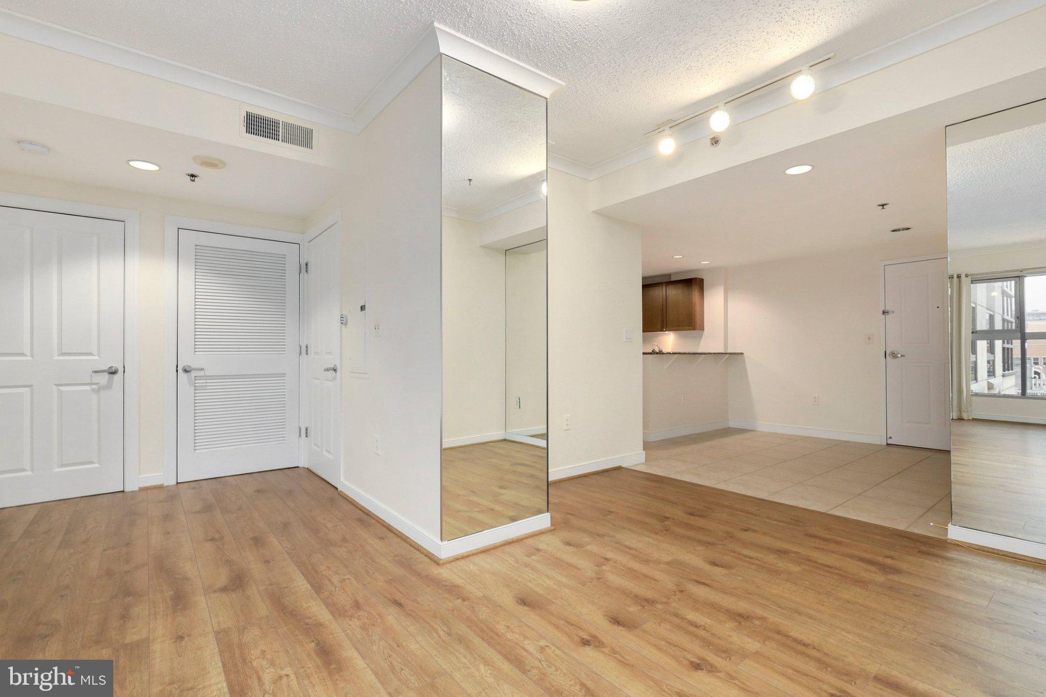 777 7TH STREET NW 832