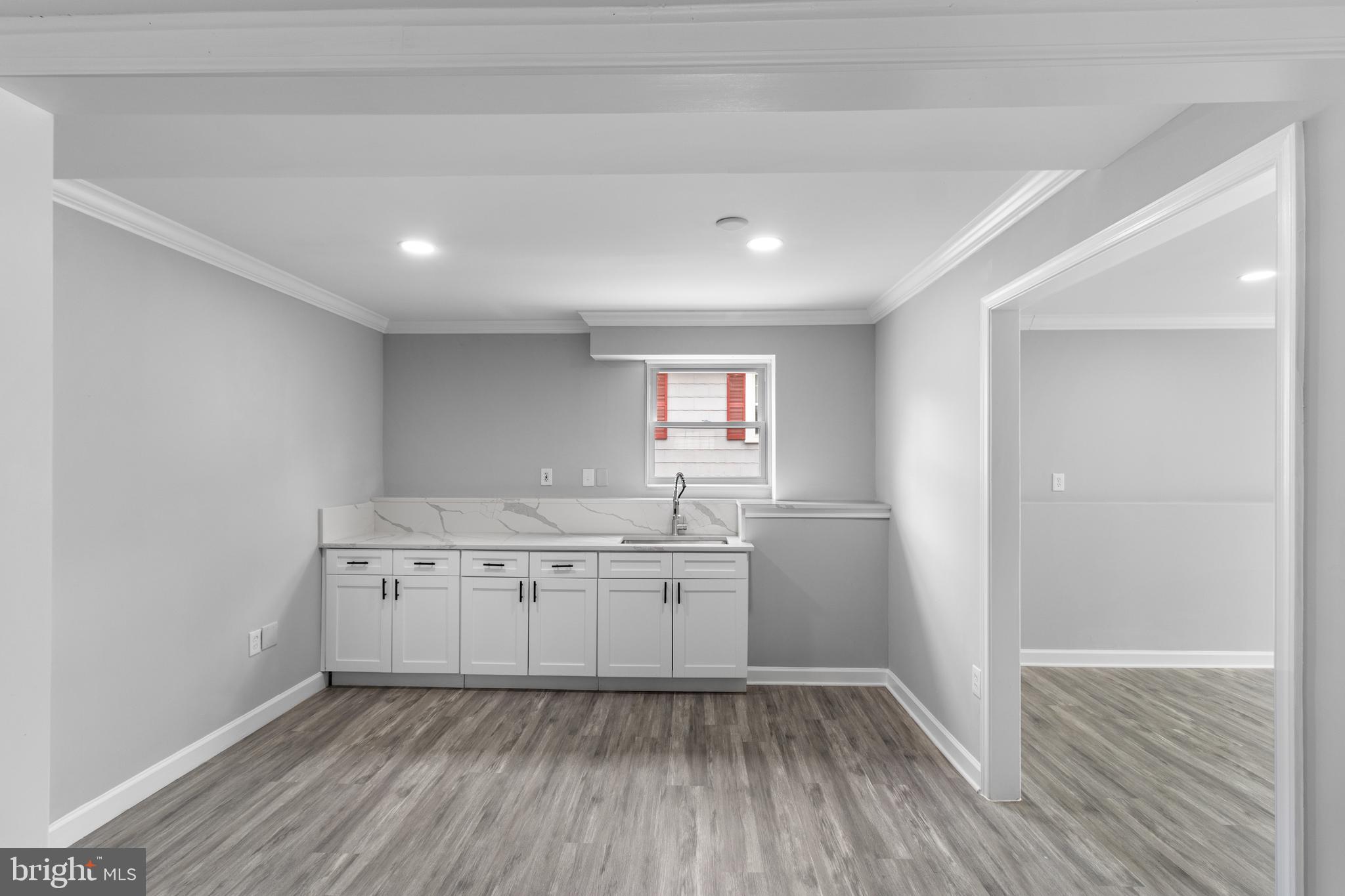 WINDSOR  MILL - Residential