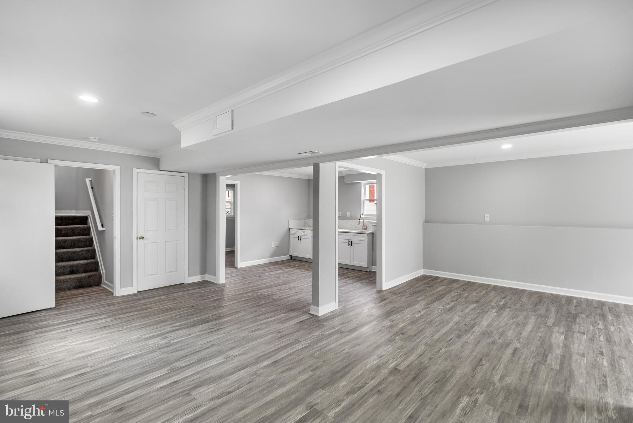 WINDSOR  MILL - Residential