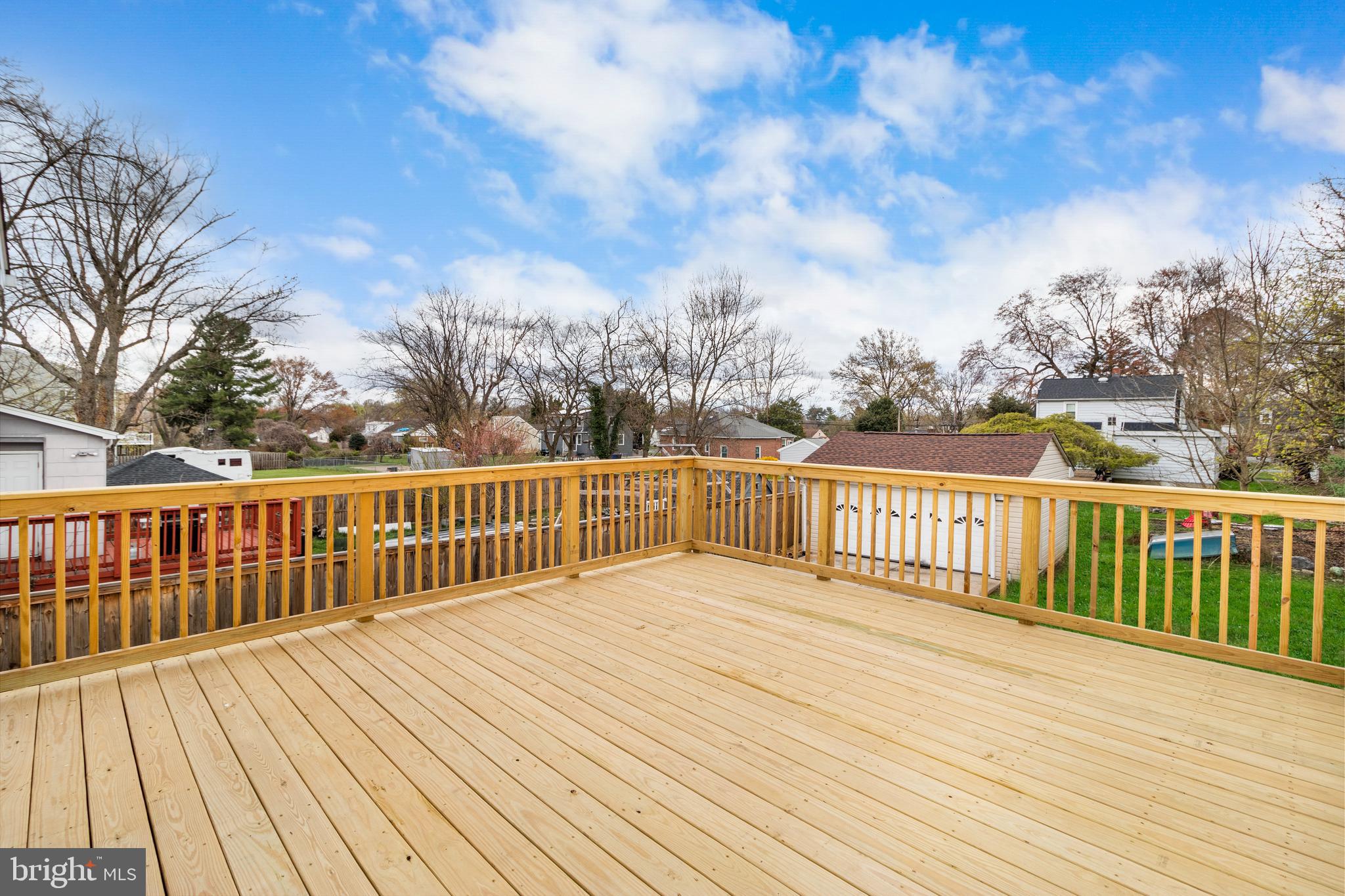 WINDSOR  MILL - Residential