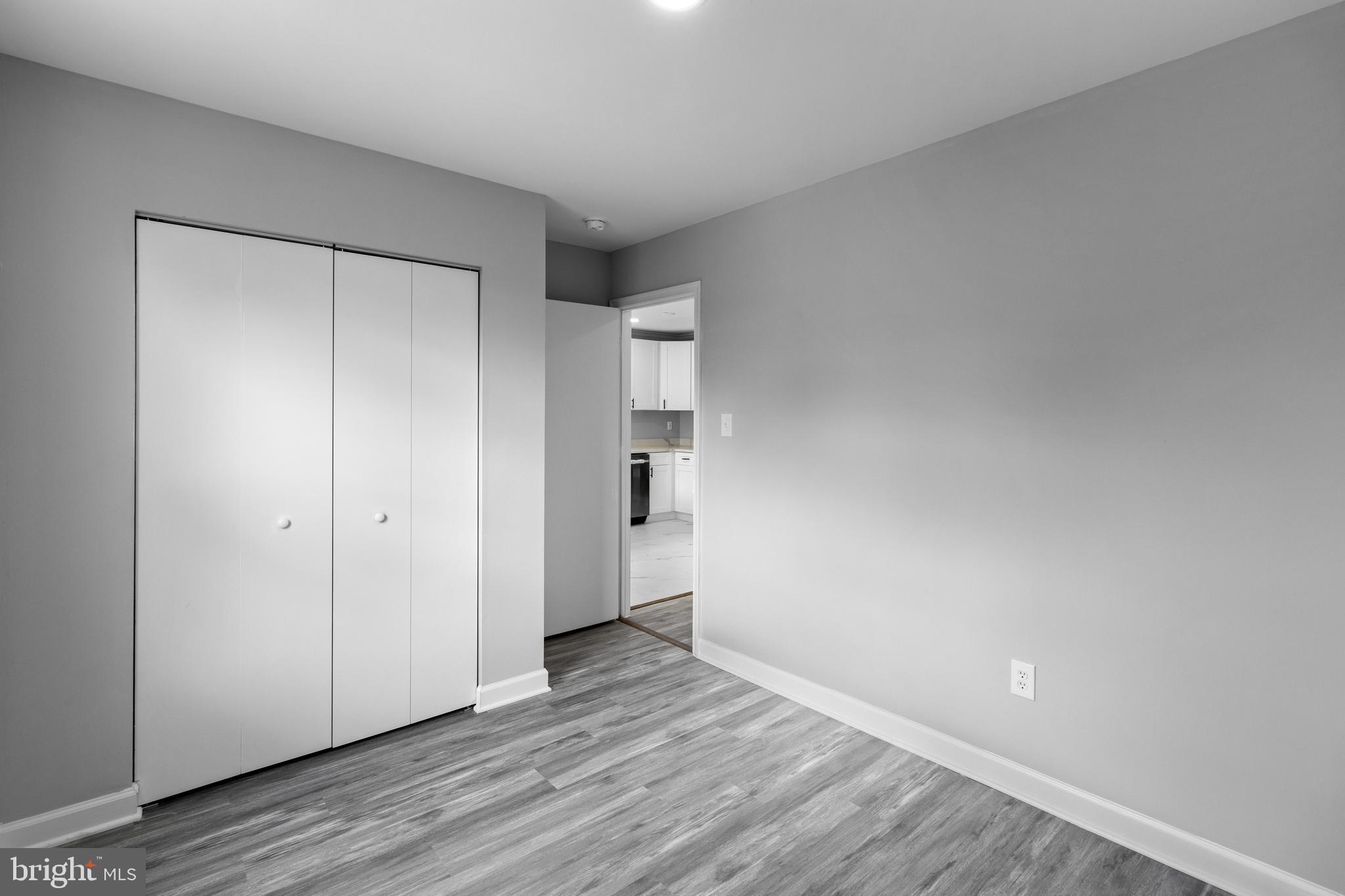 WINDSOR  MILL - Residential