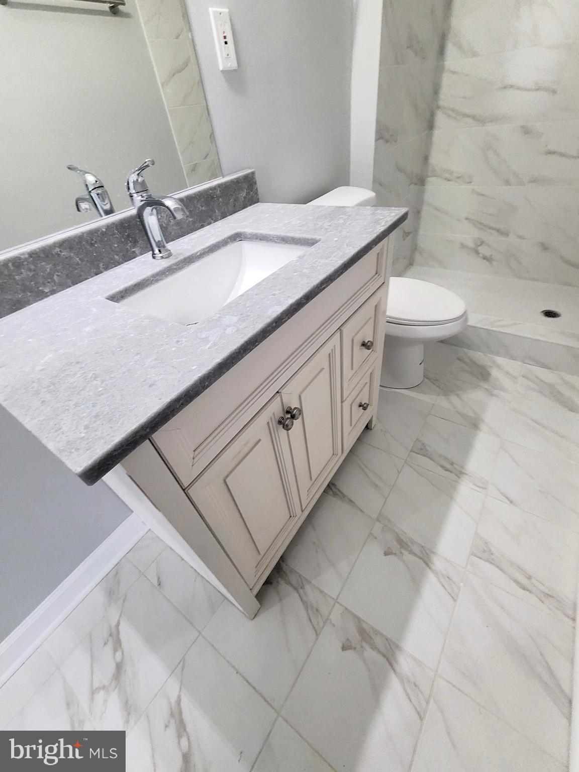 WINDSOR  MILL - Residential