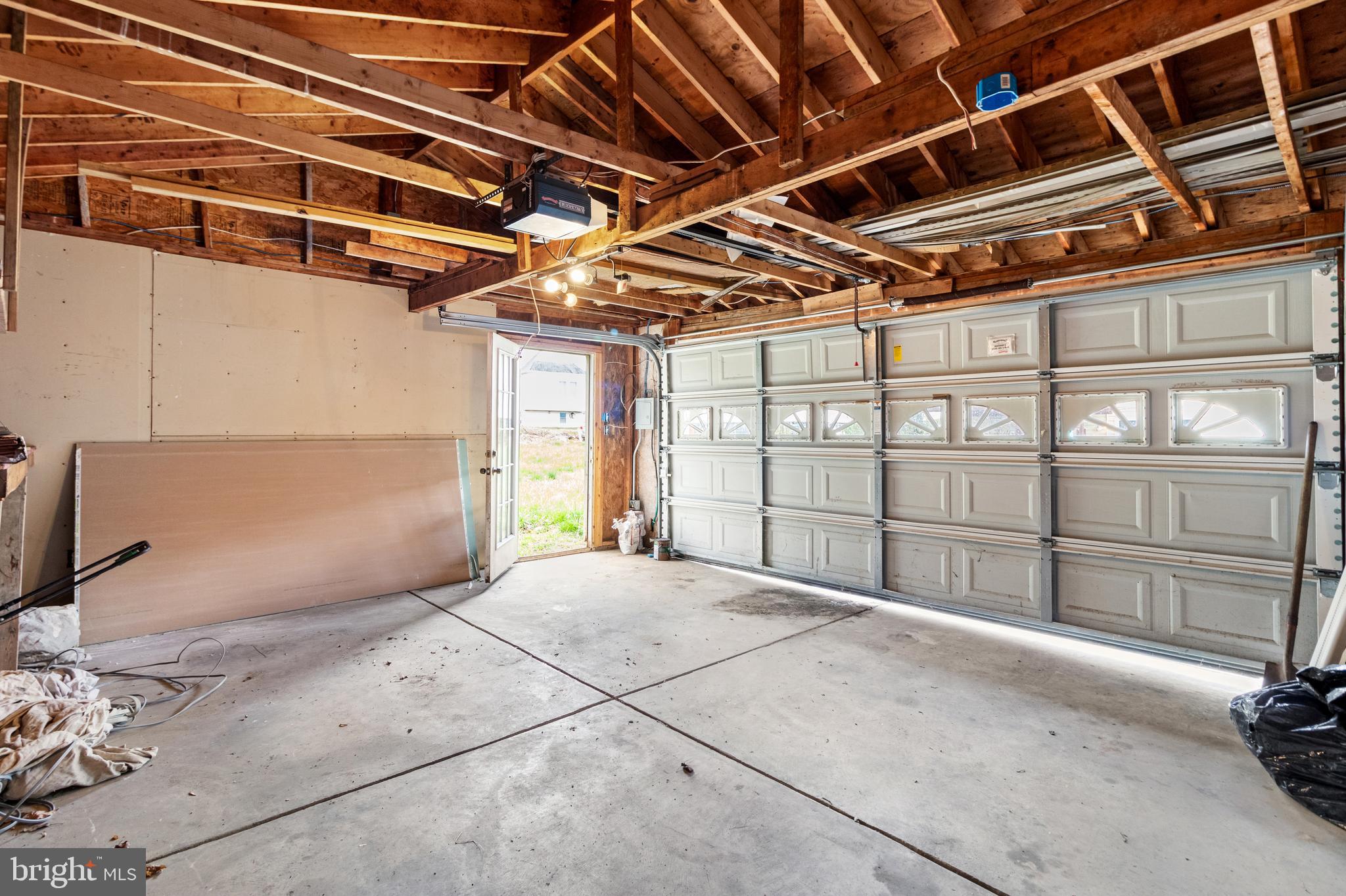 WINDSOR  MILL - Residential