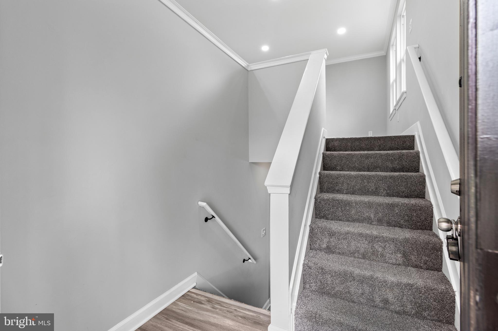 WINDSOR  MILL - Residential