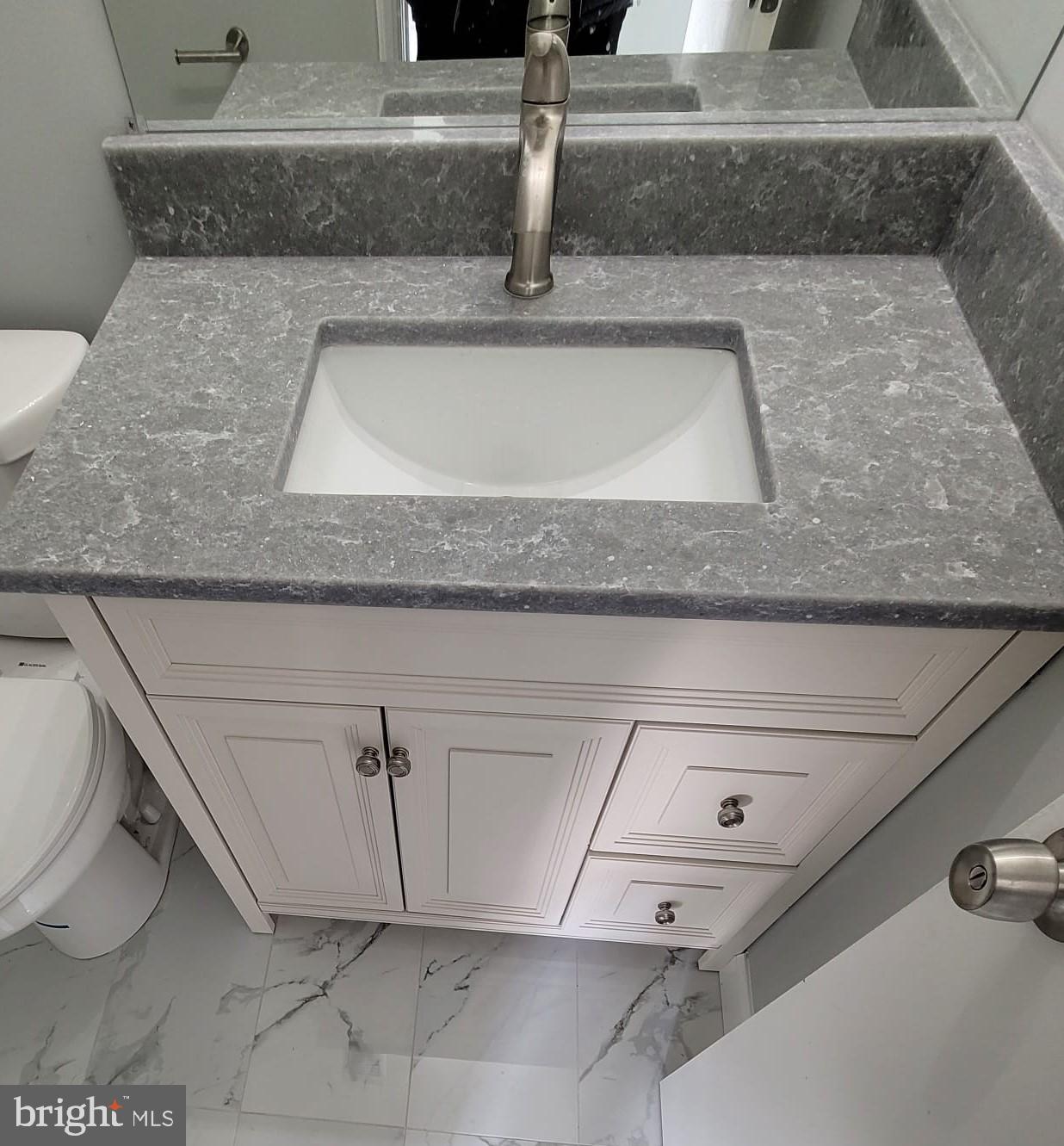 WINDSOR  MILL - Residential