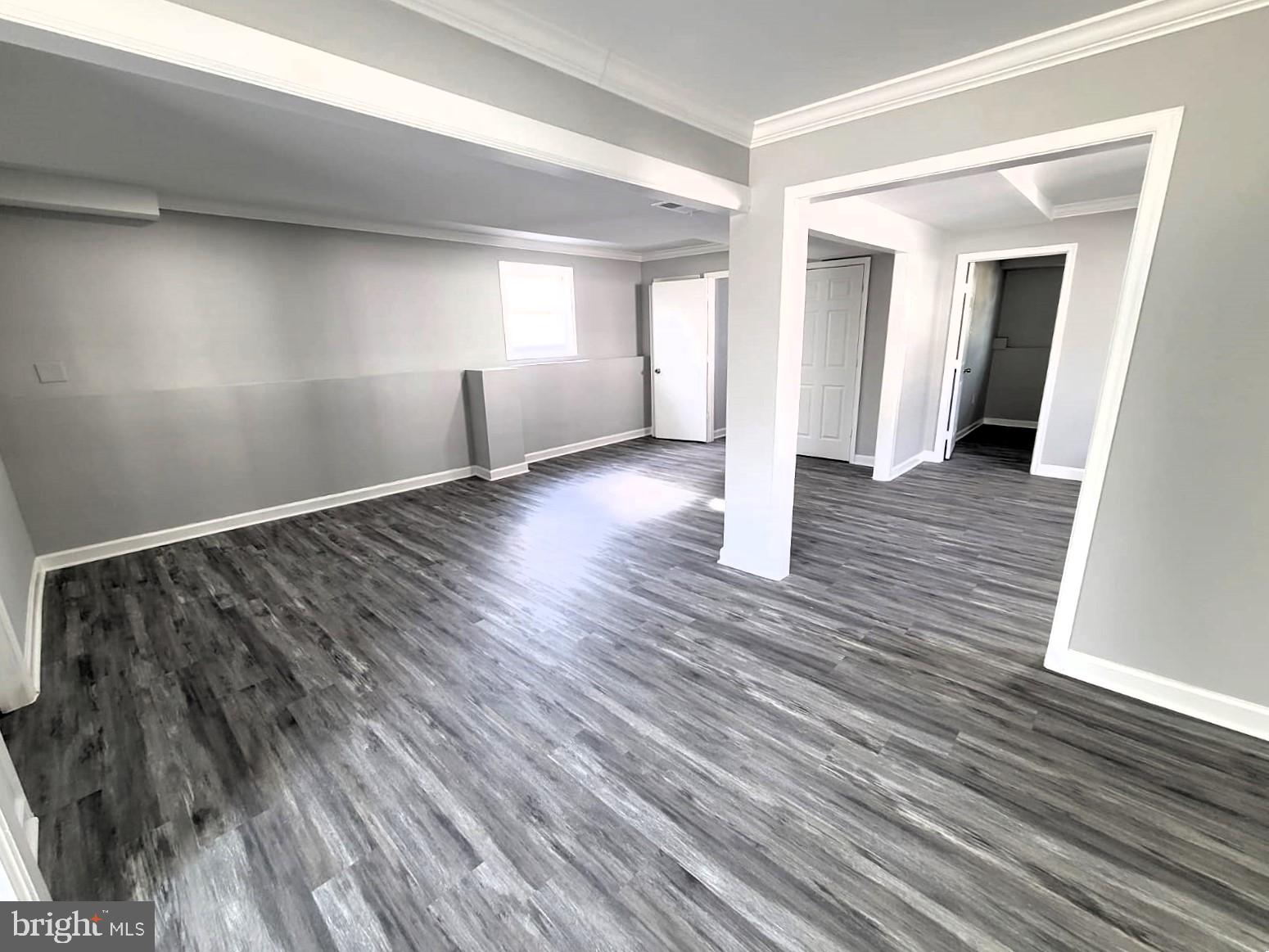 WINDSOR  MILL - Residential