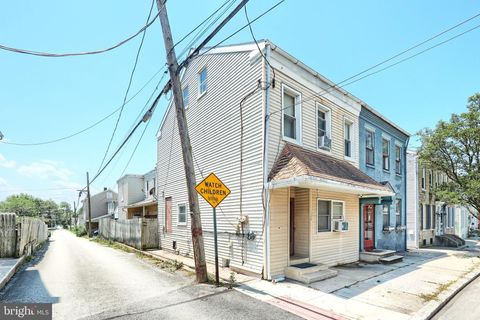 Photo of 128 N 7th Street, COLUMBIA, PA 17512 (MLS # PALA2072470)