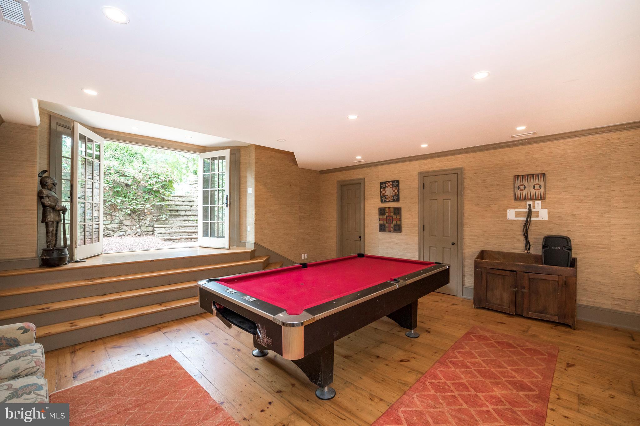 CHESHIRE HUNT - Residential