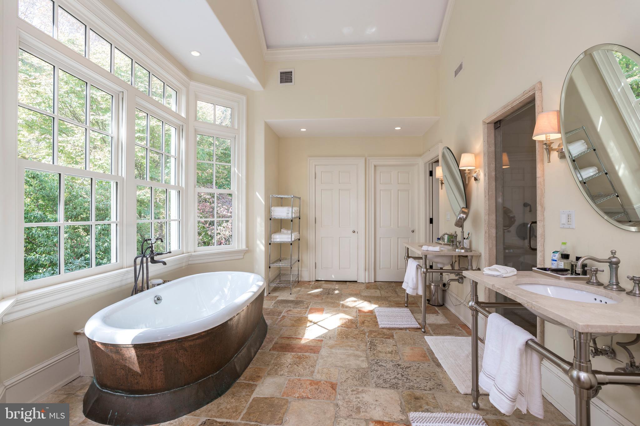 CHESHIRE HUNT - Residential