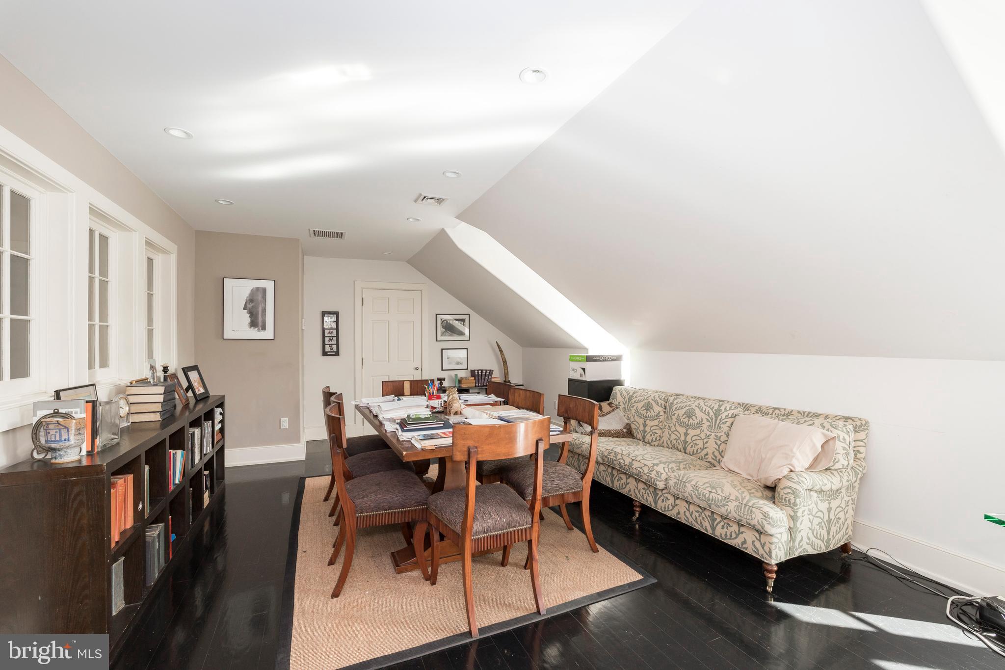 CHESHIRE HUNT - Residential