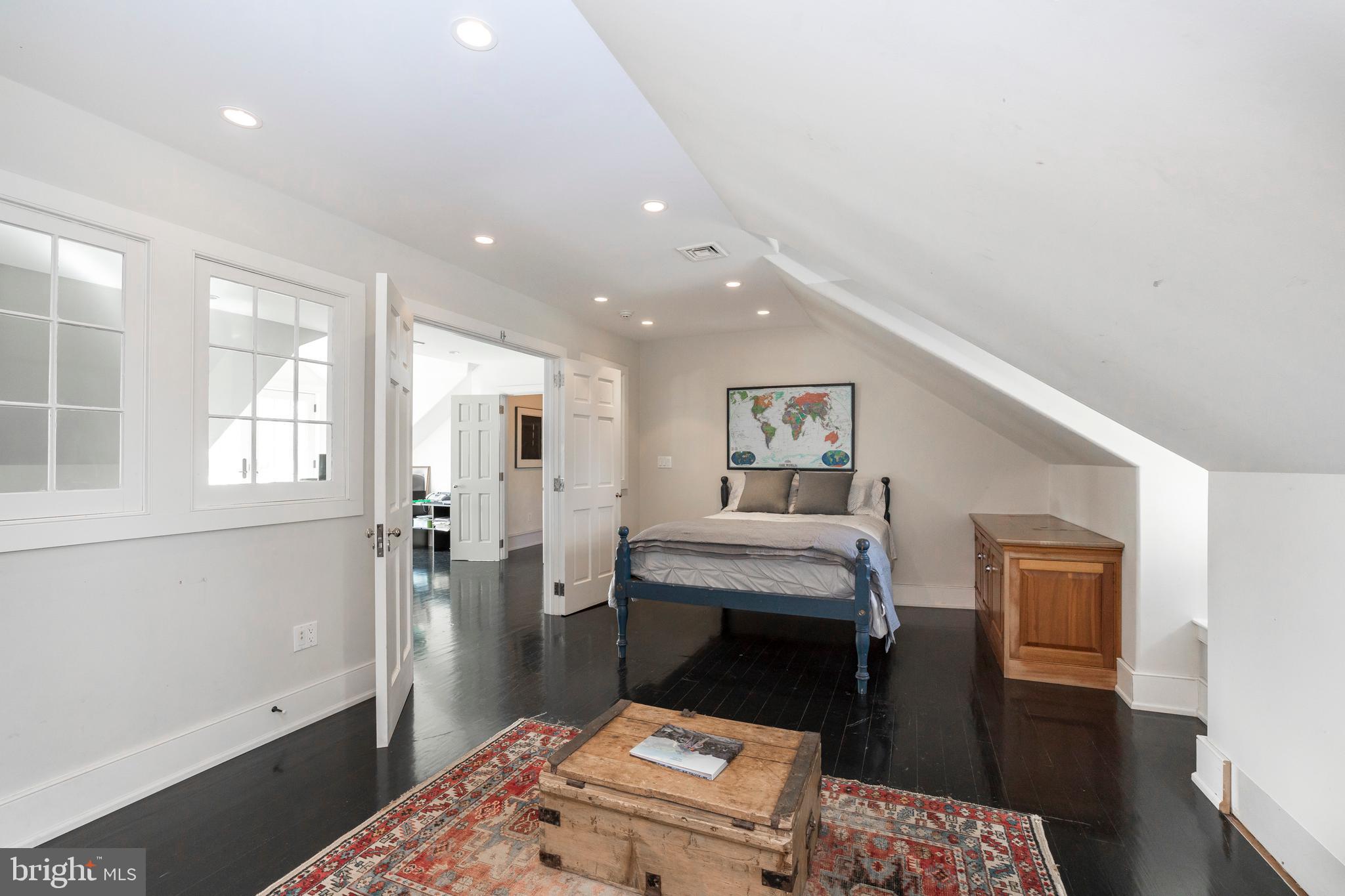 CHESHIRE HUNT - Residential