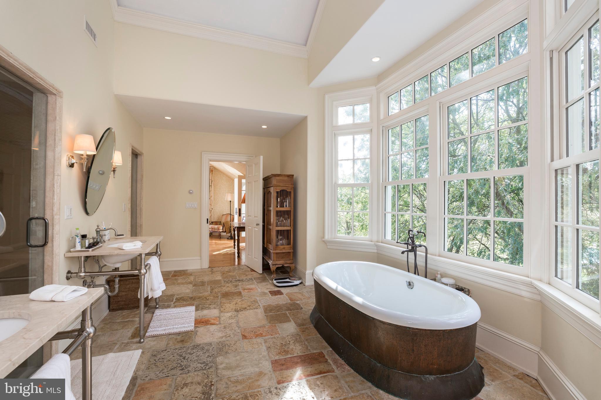 CHESHIRE HUNT - Residential