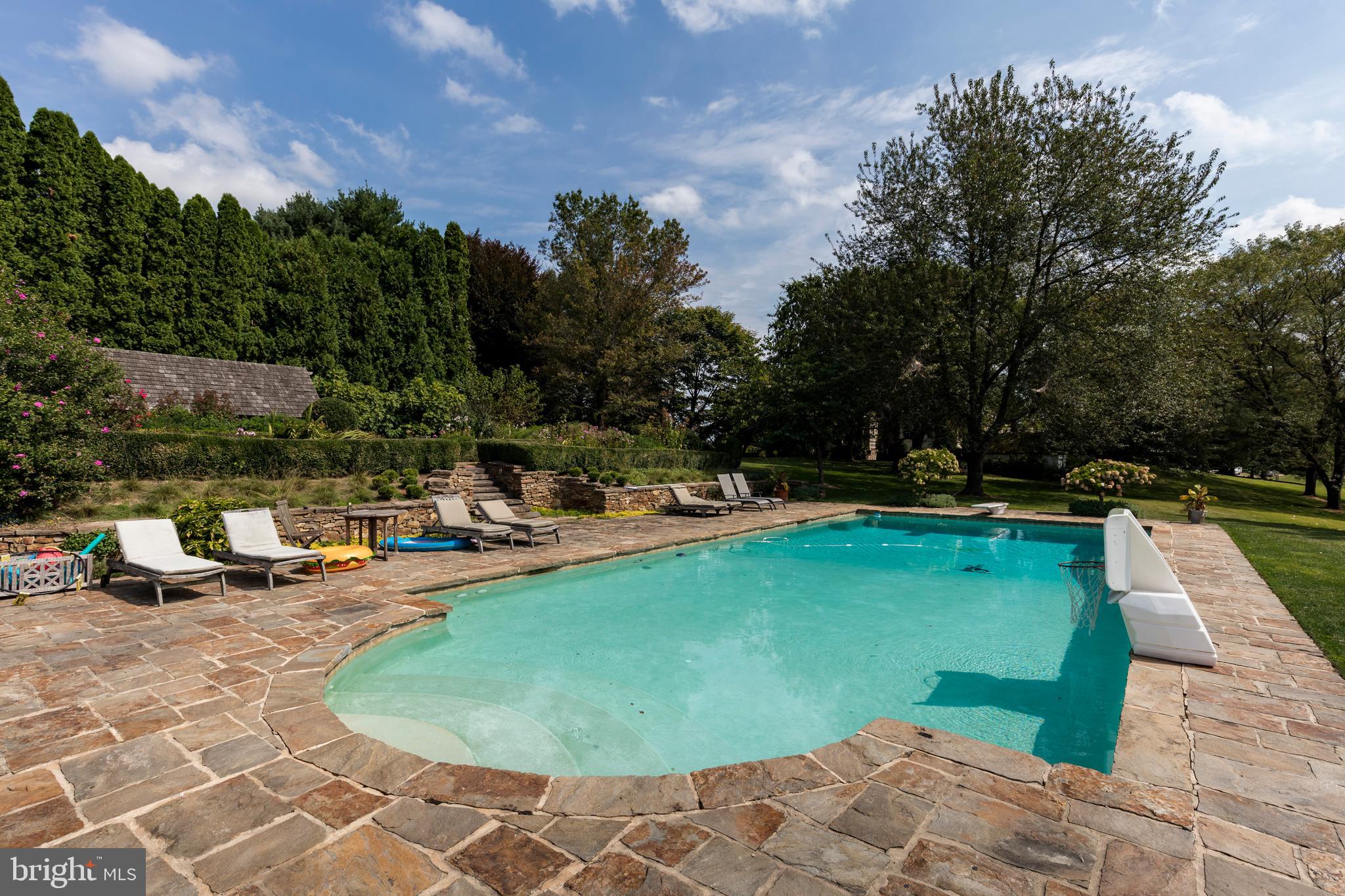 CHESHIRE HUNT - Residential