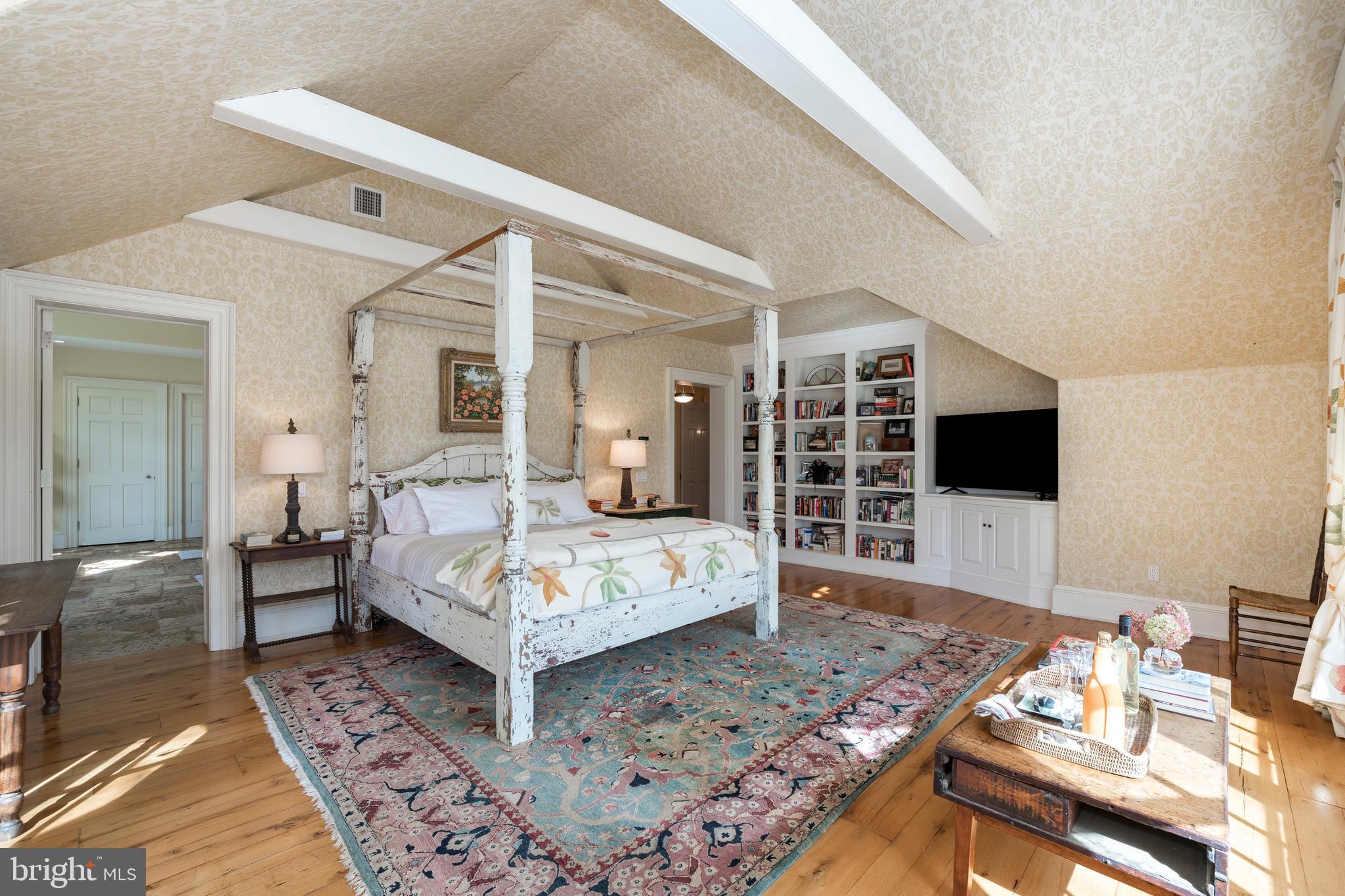 CHESHIRE HUNT - Residential