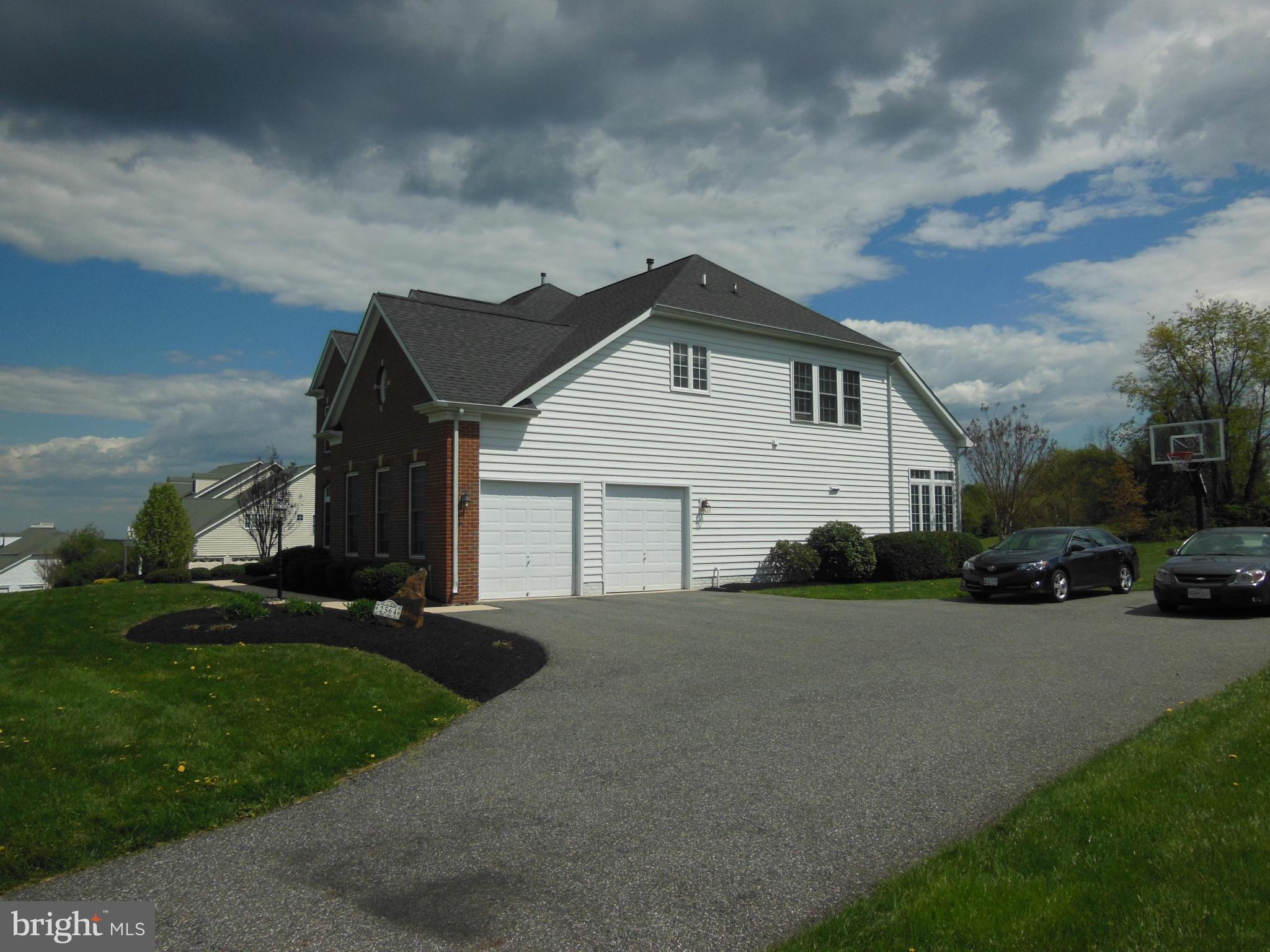 COLVARD MANOR - Residential