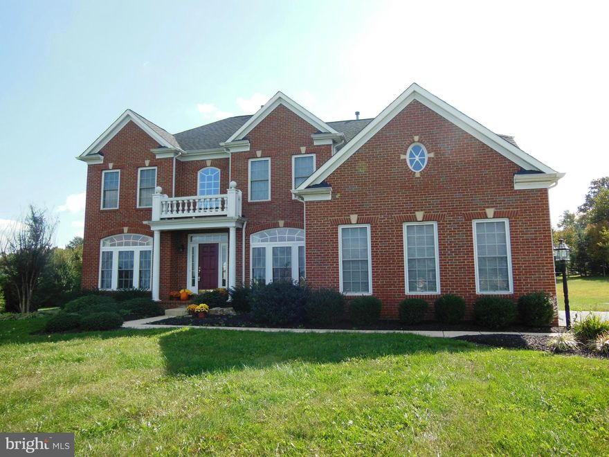 This luxurious 5 bedroom, 3 bath custom colonial in Forest Hill shows pride of ownership.  An elegant, 2 story foyer with a dual staircase showcases an open floor plan with a family room w/cathedral ceiling & FP, large gourmet kitchen w/walk in pantry, laundry room, & morning room.  1st floor has hardwood floors, separate LR & DR for entertaining & 1st floor bdrm or den/office & bath. Huge bsmt.