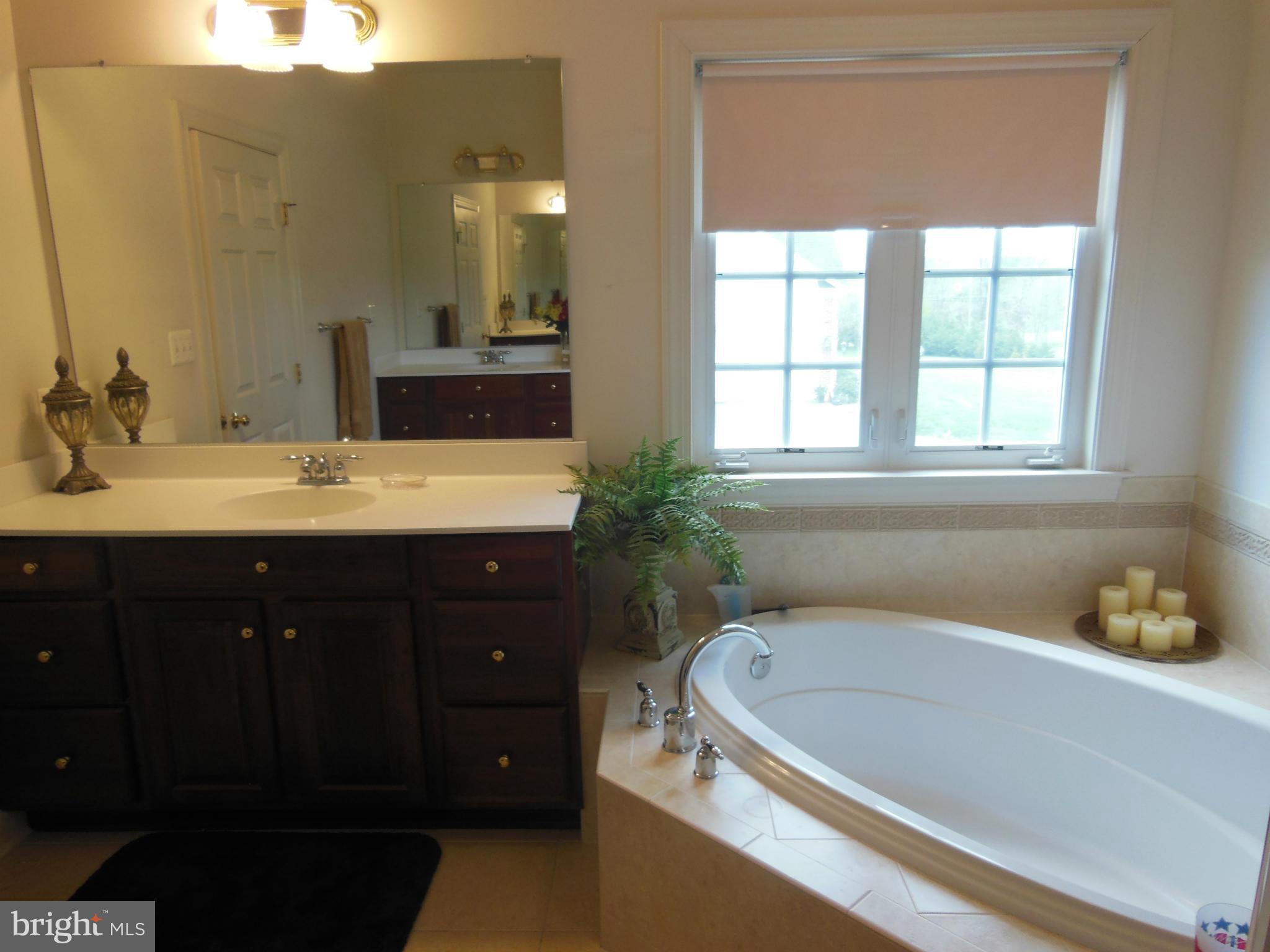 COLVARD MANOR - Residential