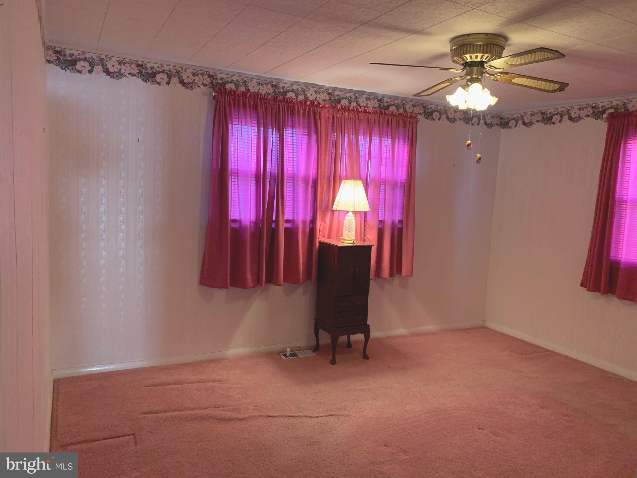 LAWRENCE PARK - Residential