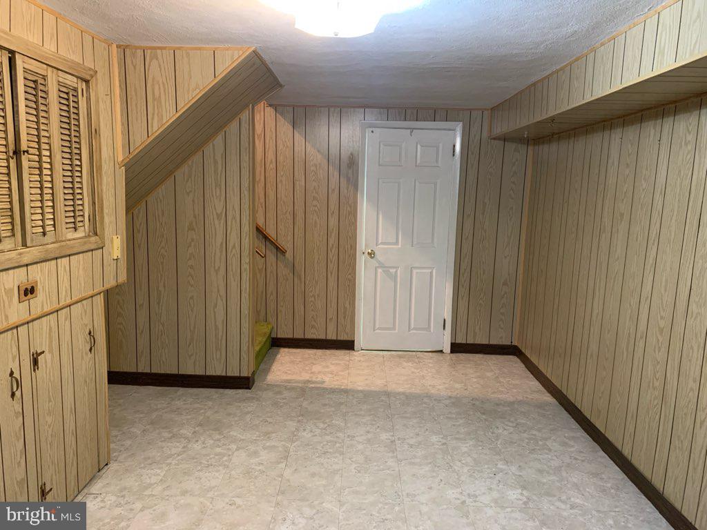 LAWRENCE PARK - Residential