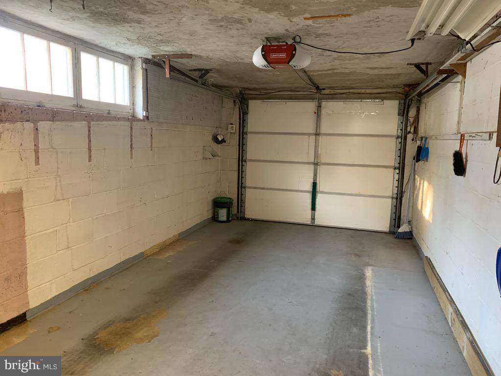 LAWRENCE PARK - Residential