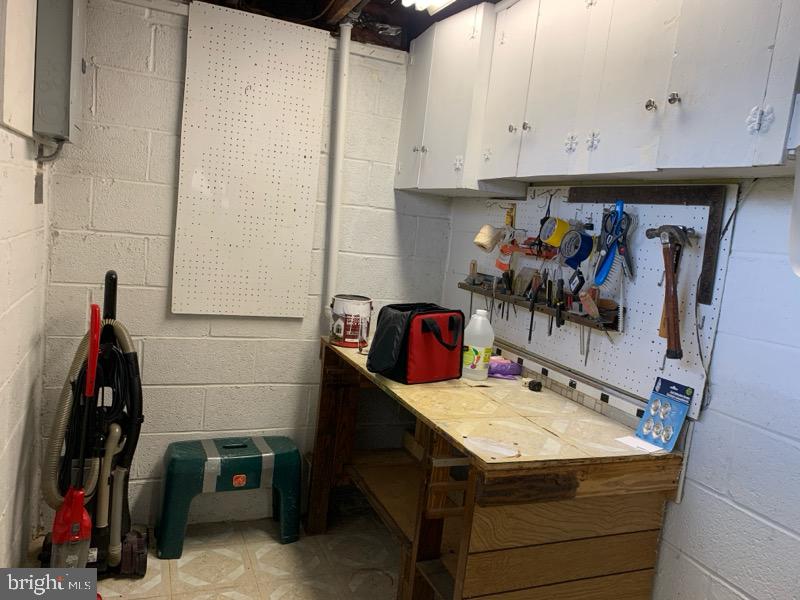 LAWRENCE PARK - Residential