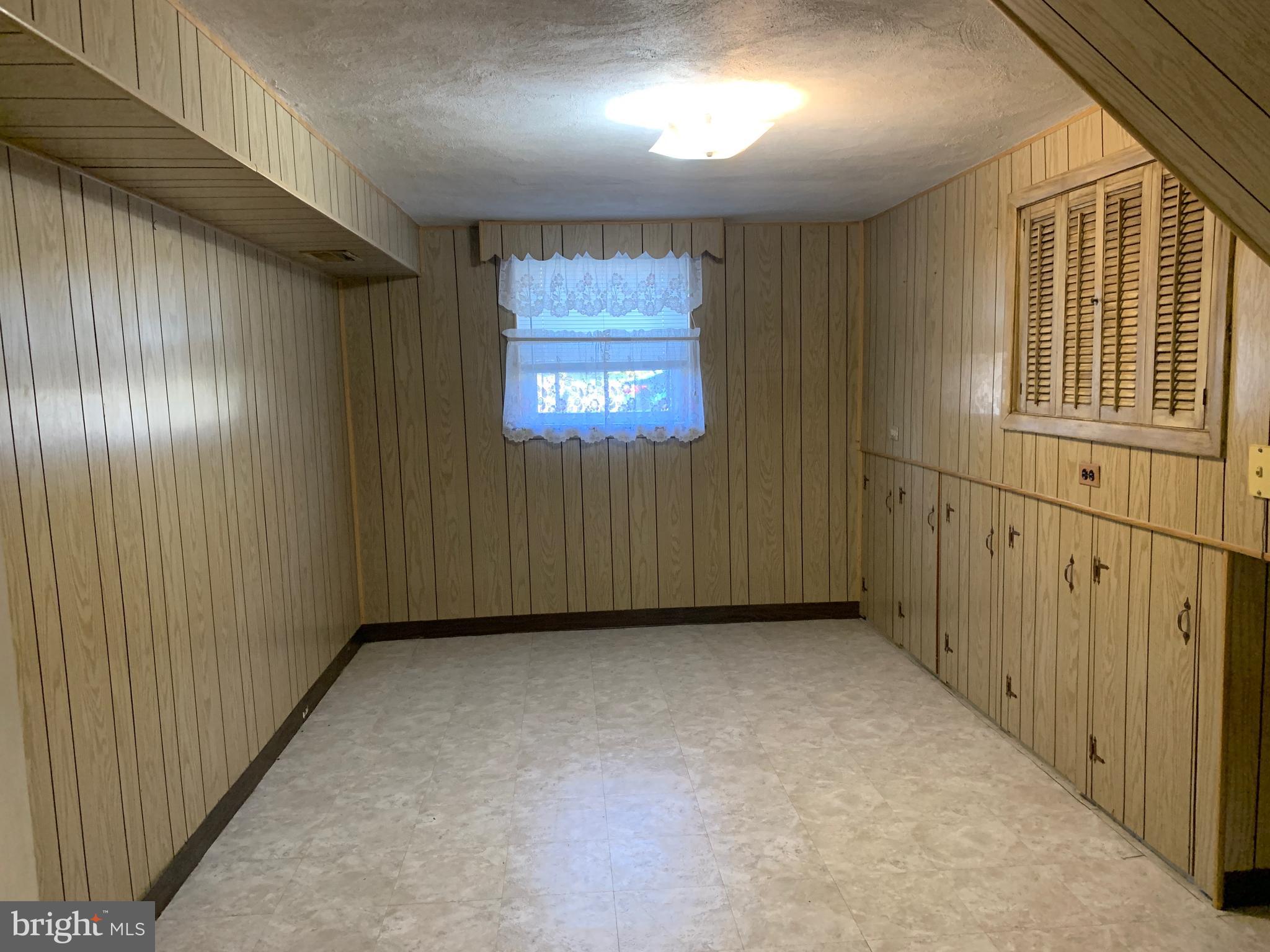 LAWRENCE PARK - Residential