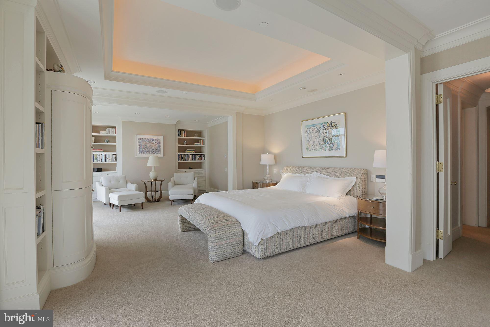 SOMERSET HOUSE CONDOS - Residential