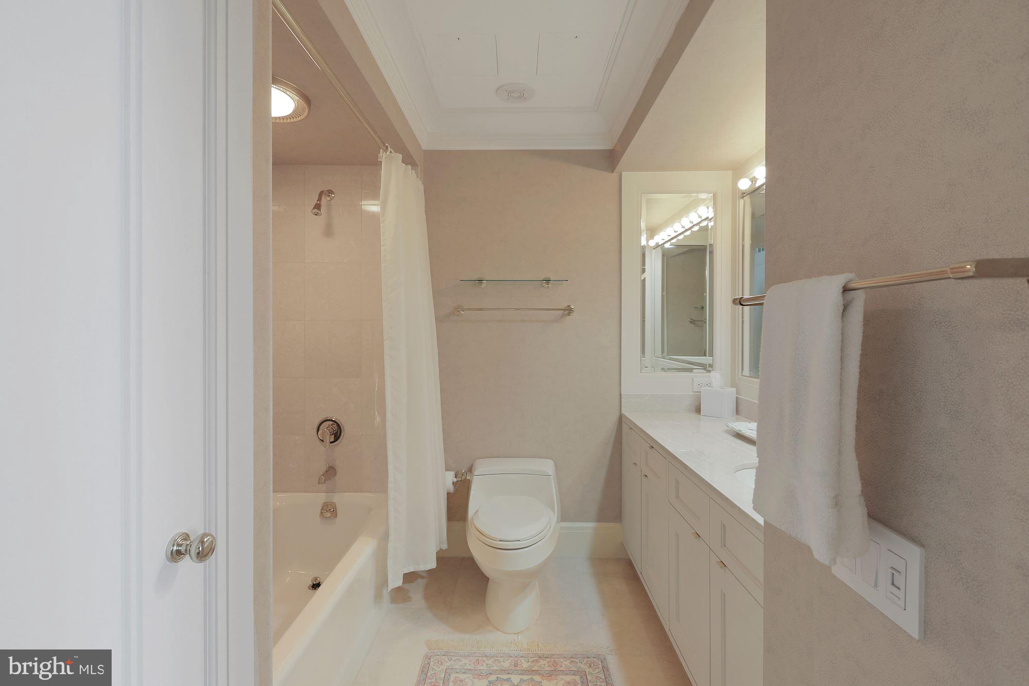 SOMERSET HOUSE CONDOS - Residential