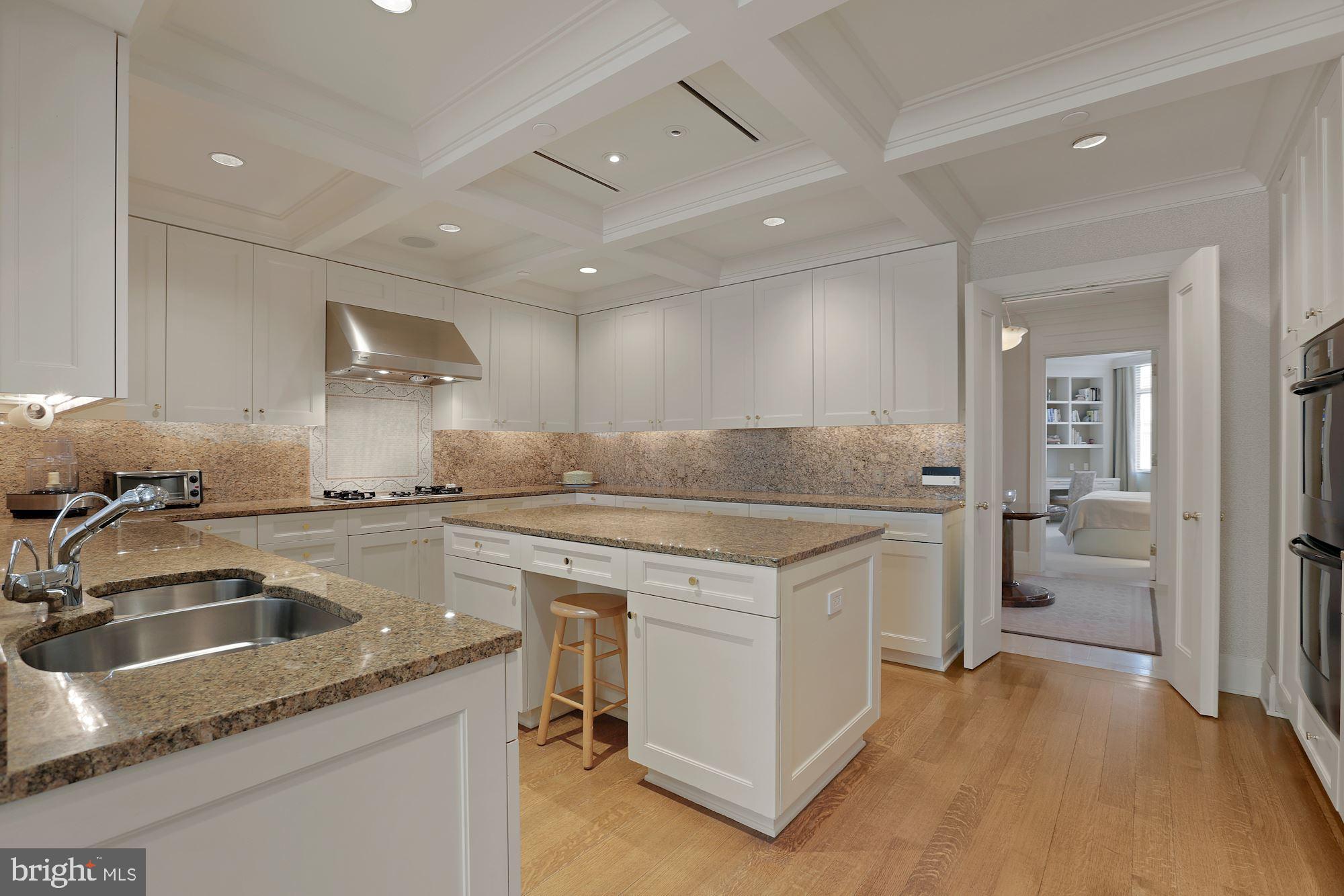 SOMERSET HOUSE CONDOS - Residential