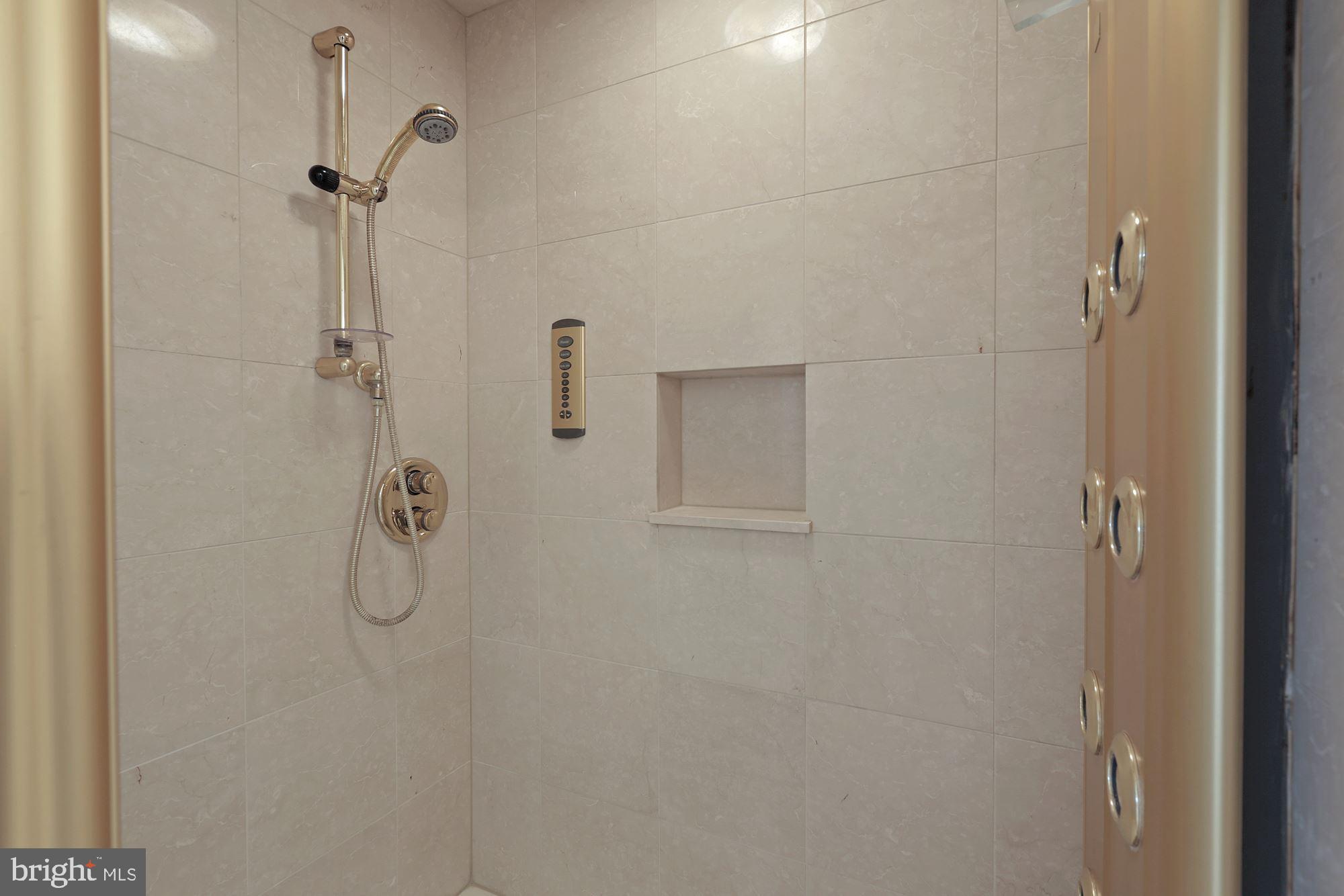 SOMERSET HOUSE CONDOS - Residential