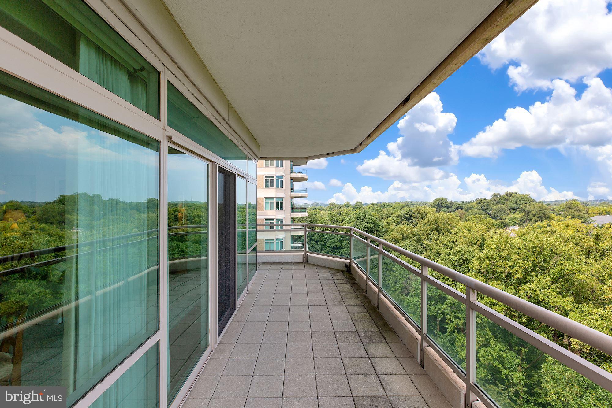 SOMERSET HOUSE CONDOS - Residential