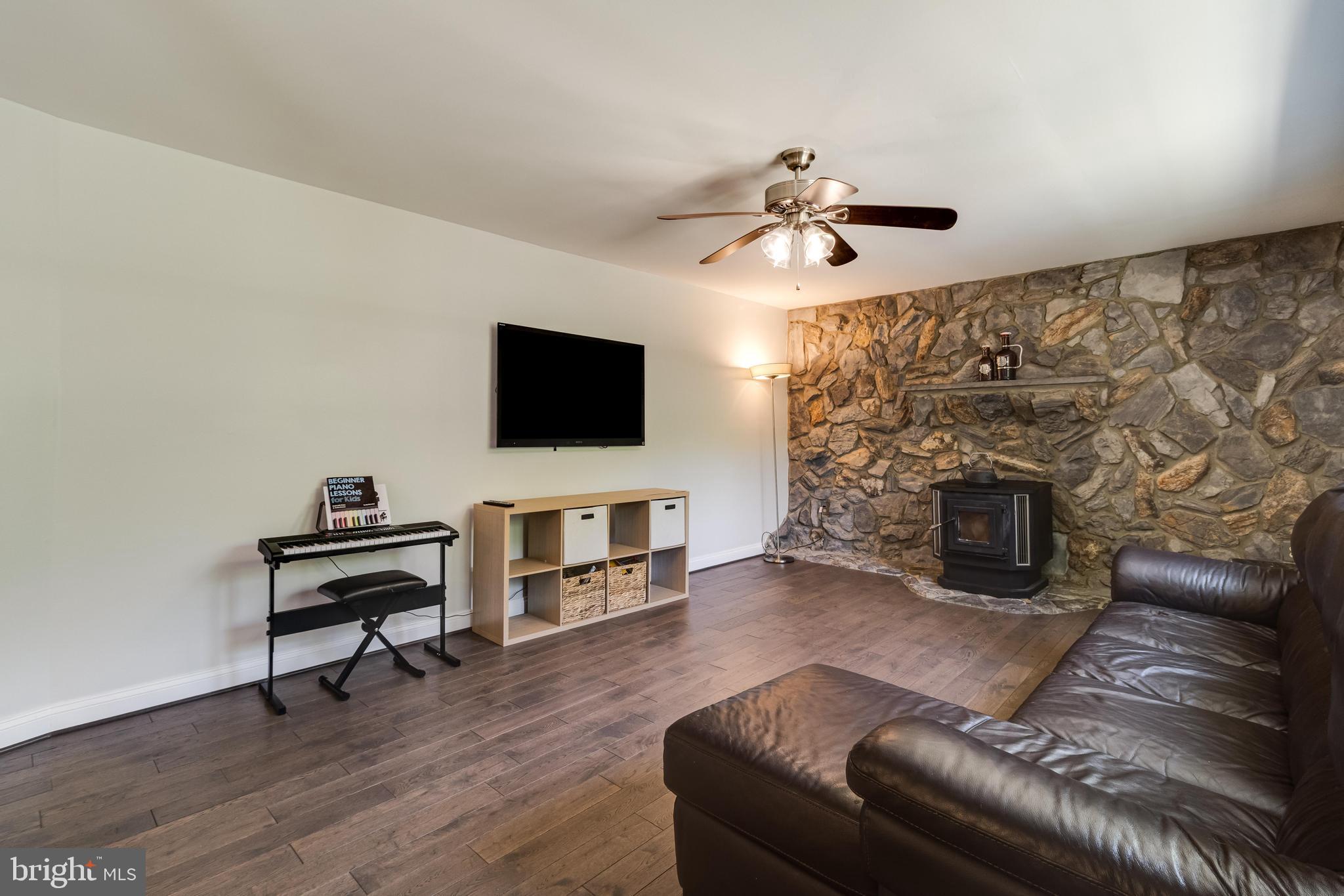 BERRY HILL MANOR - Residential