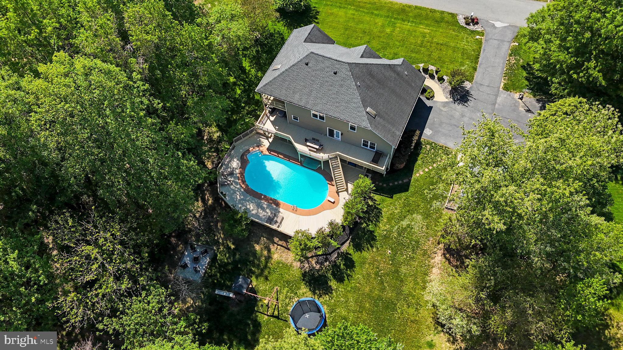 BERRY HILL MANOR - Residential