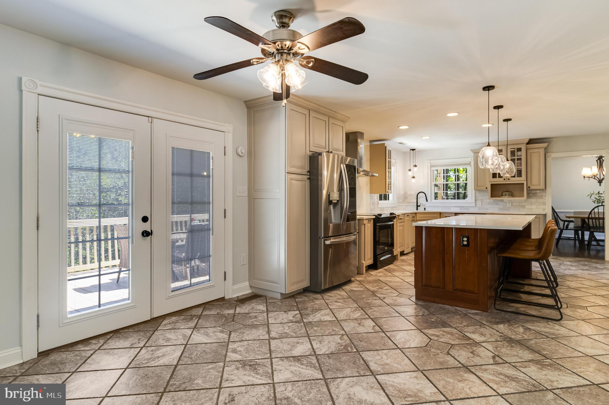 BERRY HILL MANOR - Residential