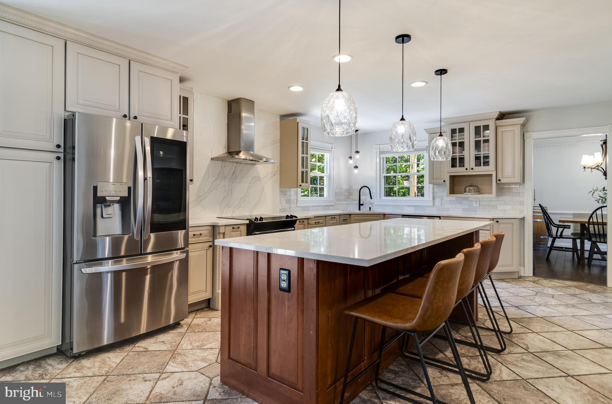 BERRY HILL MANOR - Residential