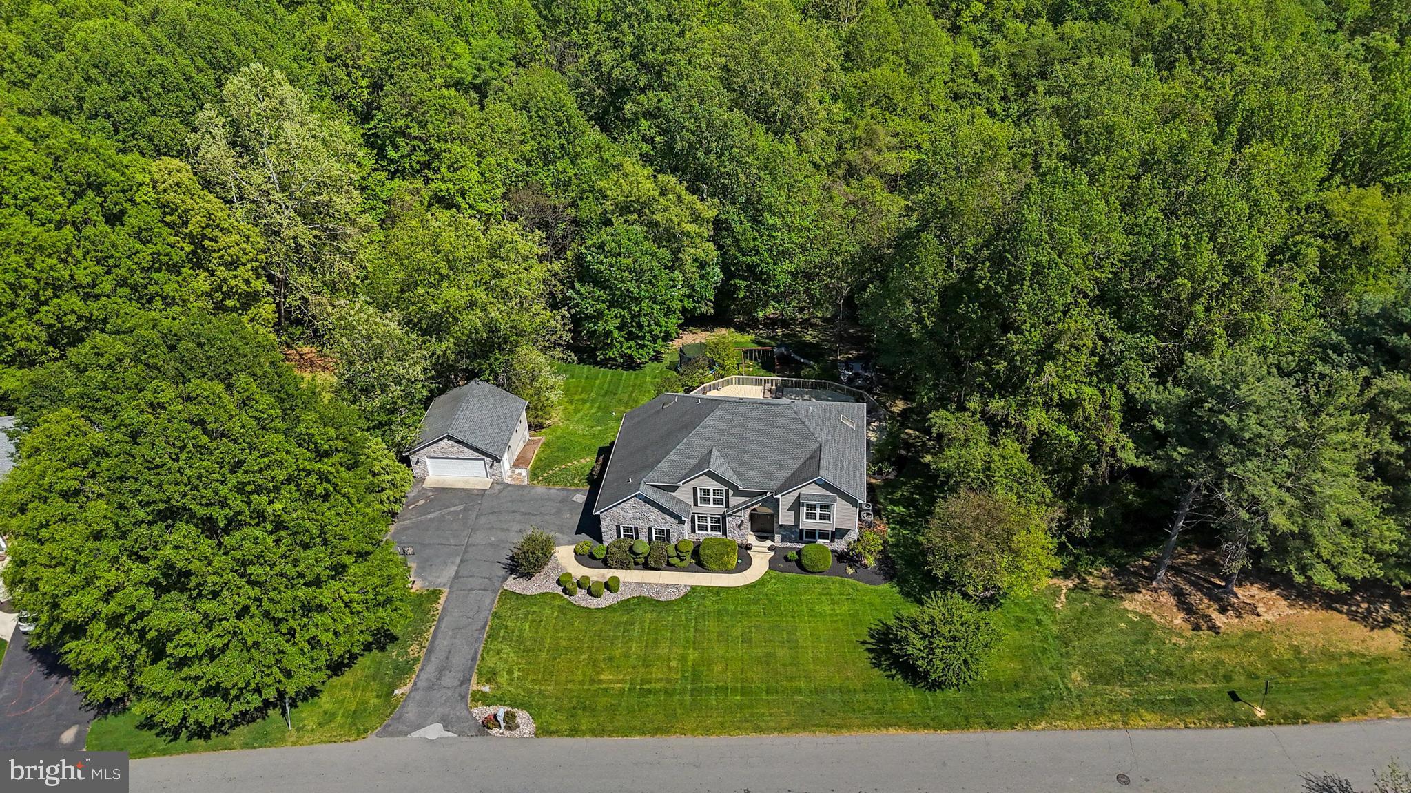 BERRY HILL MANOR - Residential