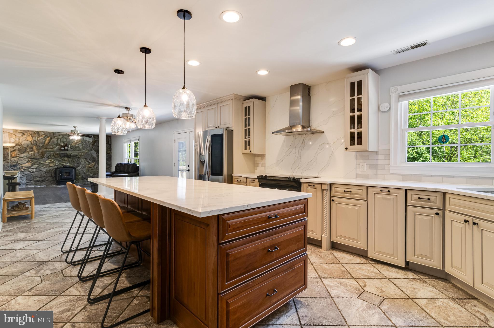 BERRY HILL MANOR - Residential