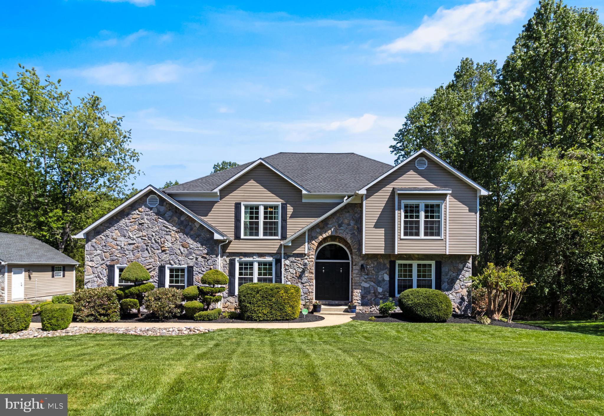 BERRY HILL MANOR - Residential