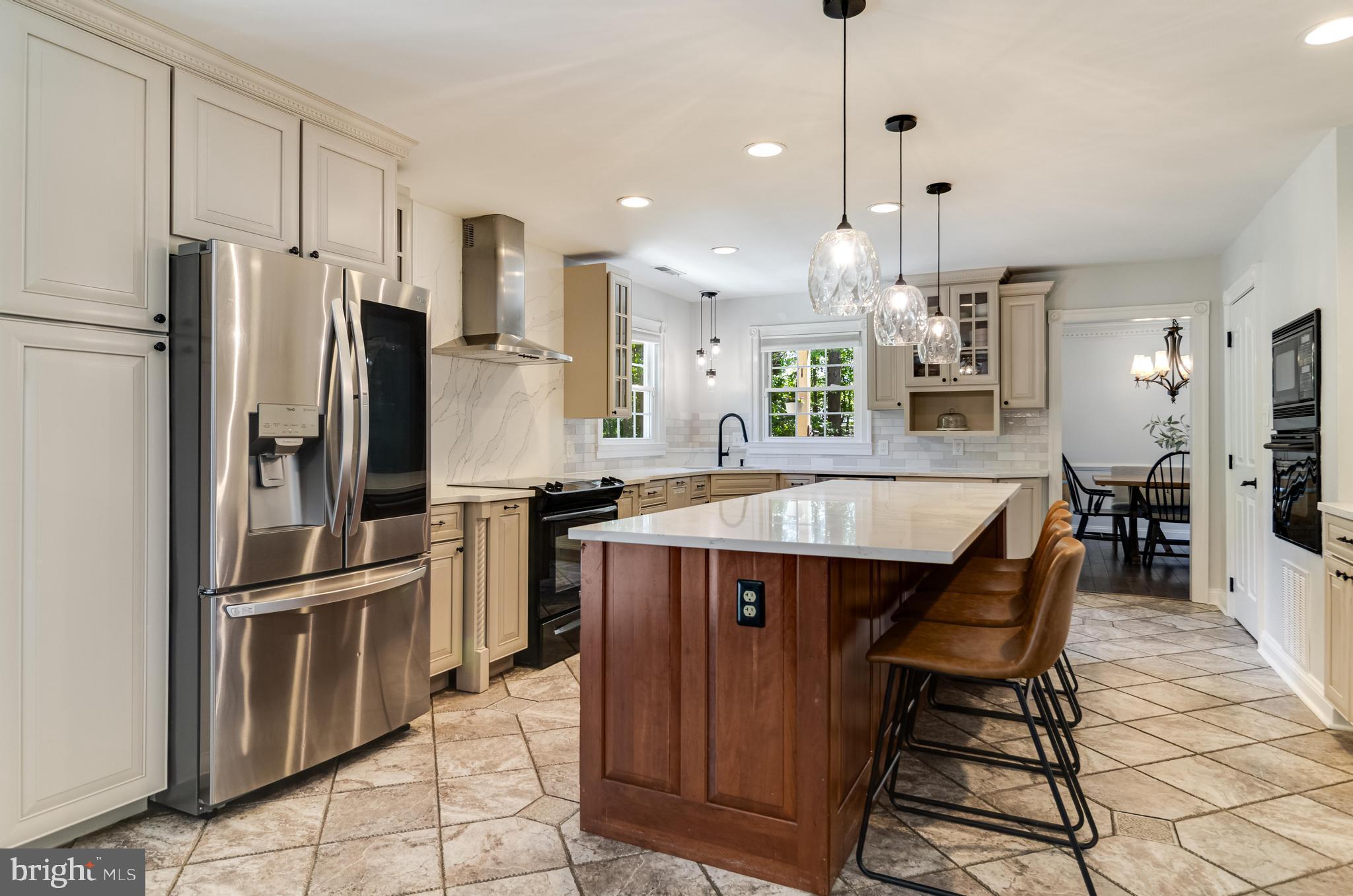 BERRY HILL MANOR - Residential