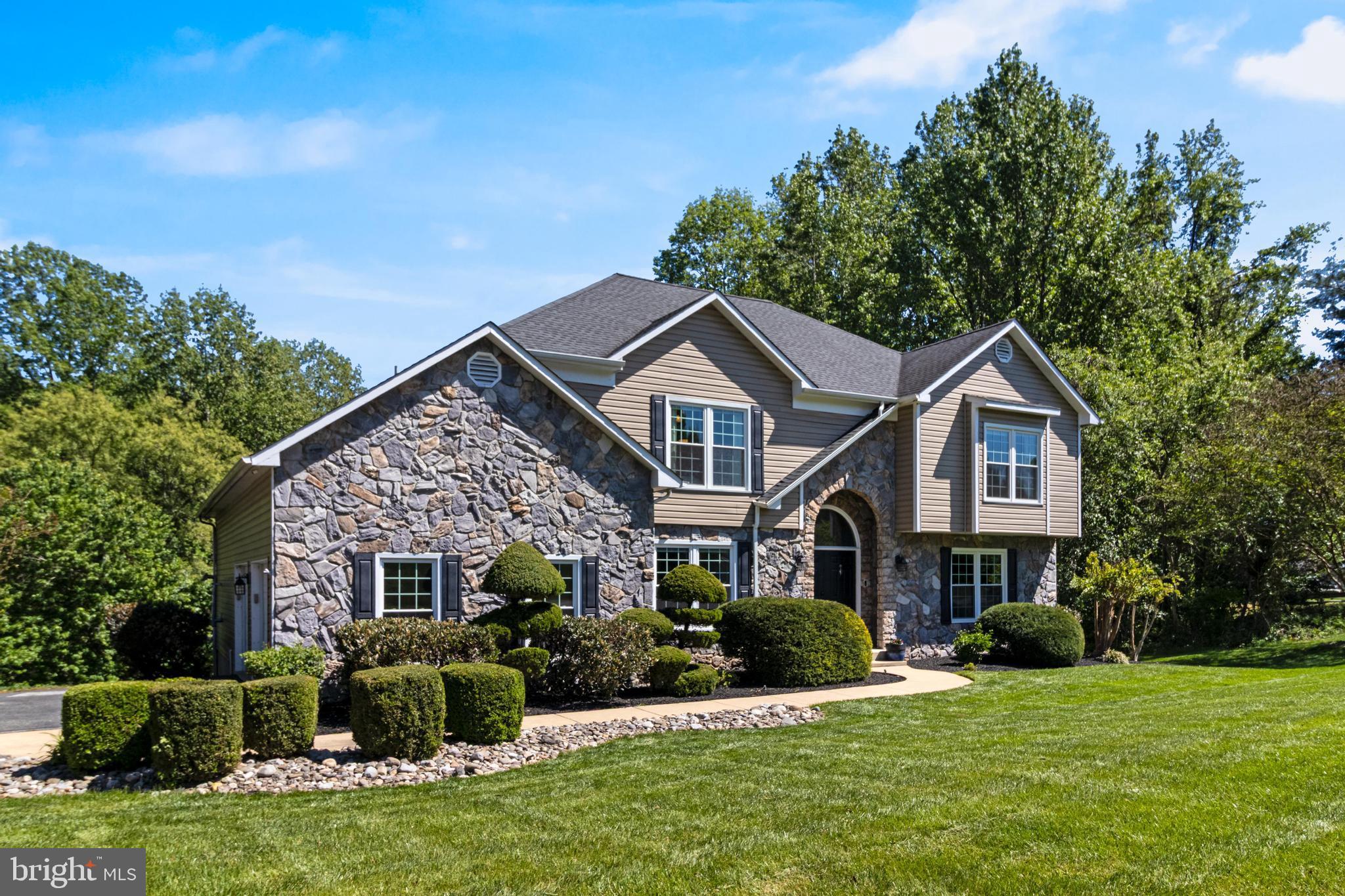 BERRY HILL MANOR - Residential