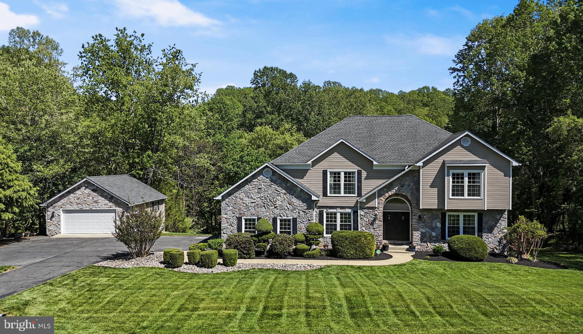BERRY HILL MANOR - Residential