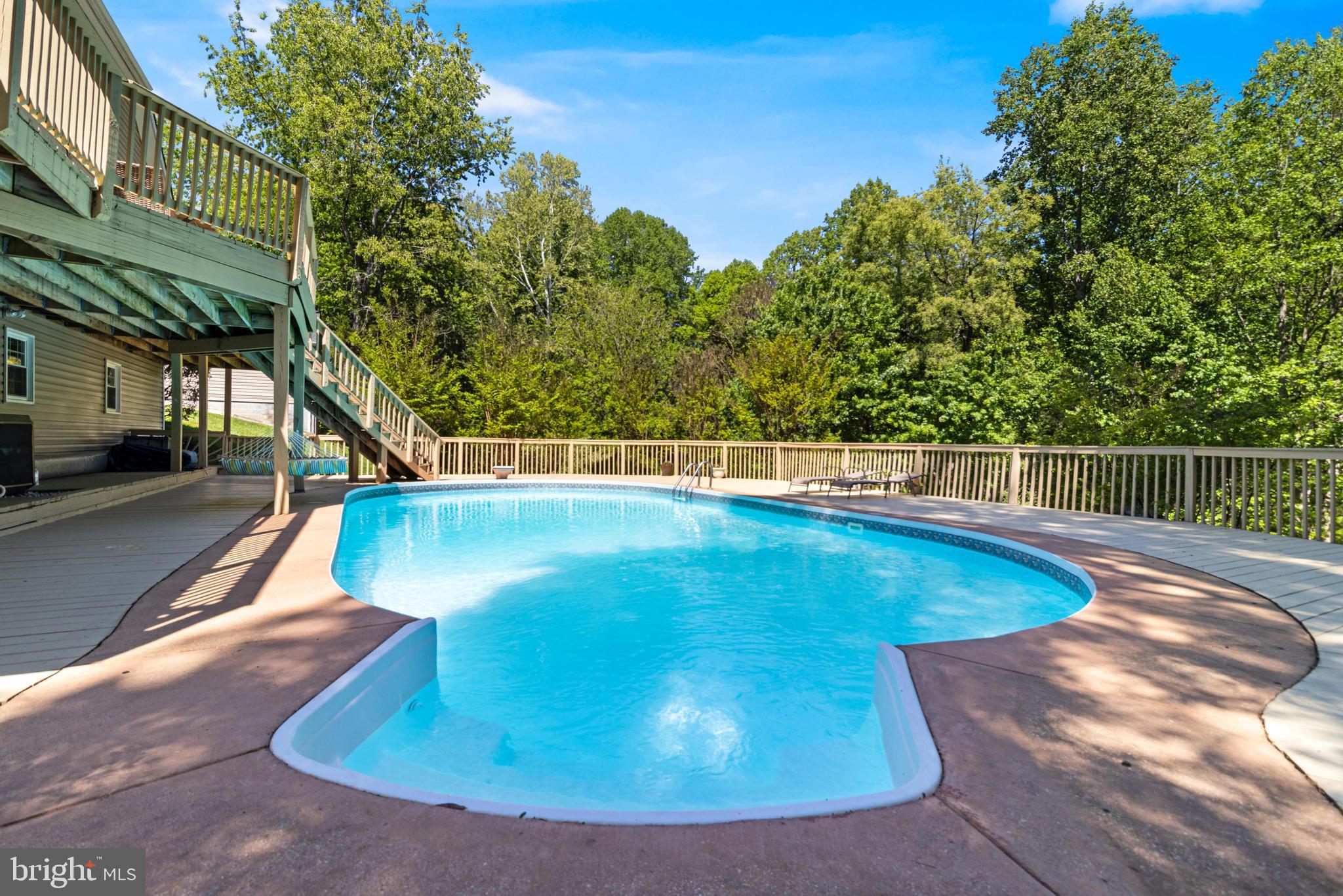 BERRY HILL MANOR - Residential