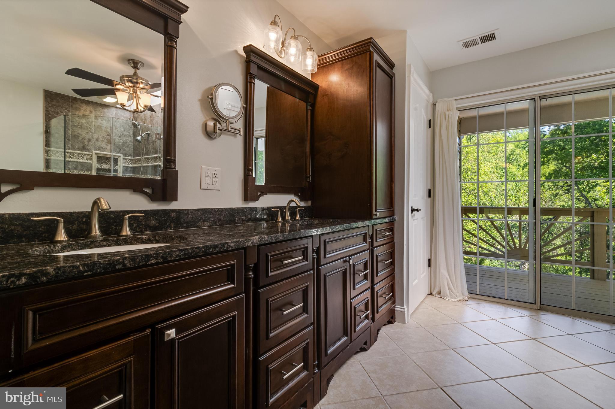 BERRY HILL MANOR - Residential