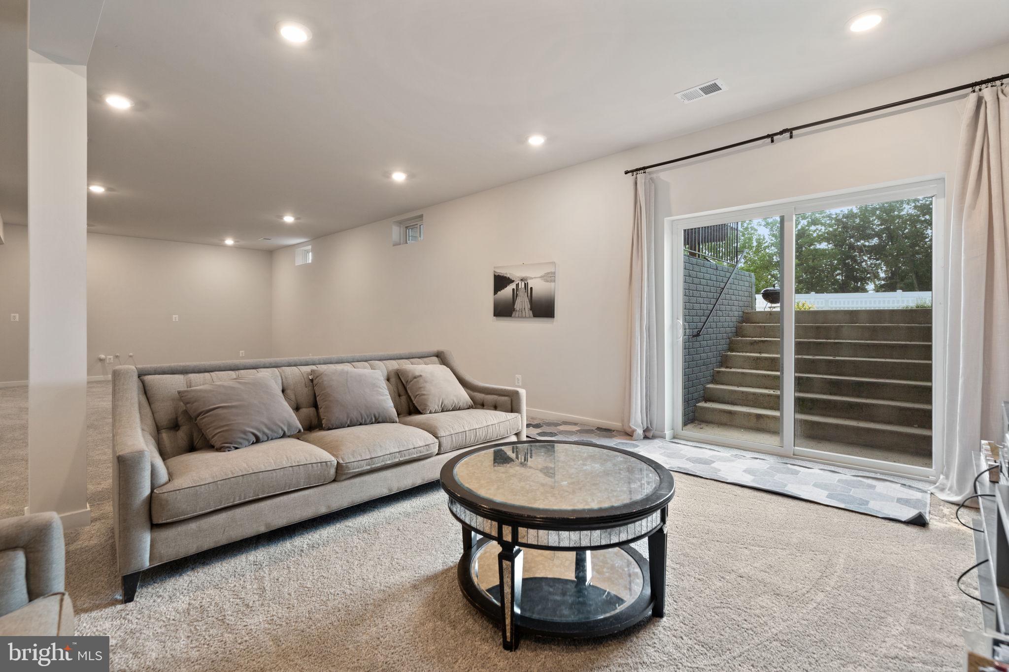 CLEVENGER CORNER VILLAGE - Residential