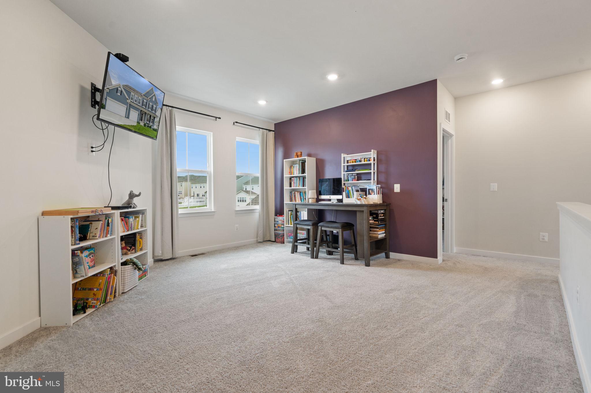 CLEVENGER CORNER VILLAGE - Residential