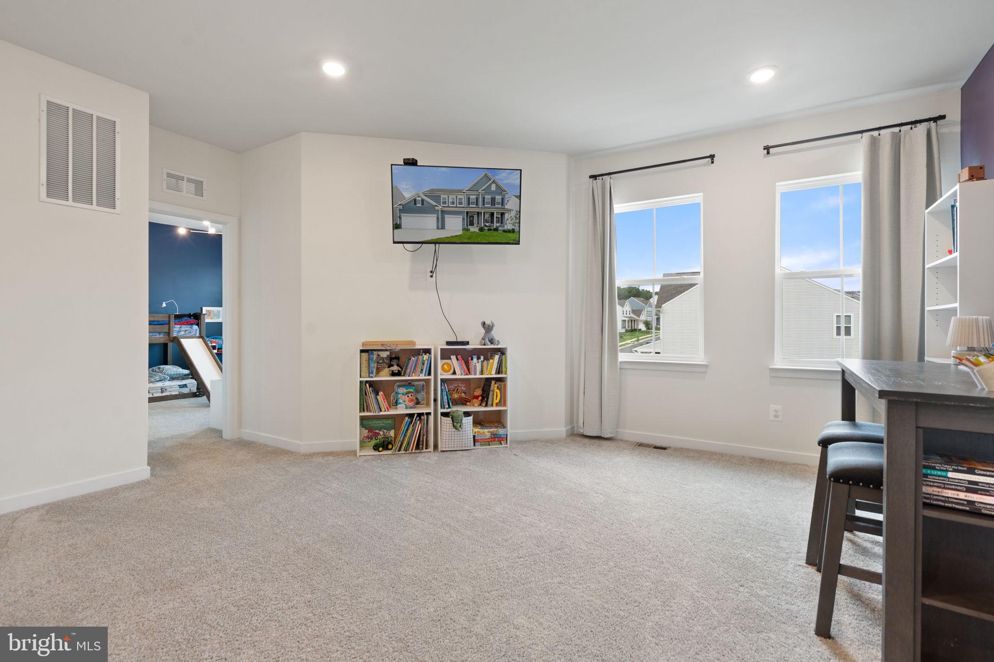 CLEVENGER CORNER VILLAGE - Residential