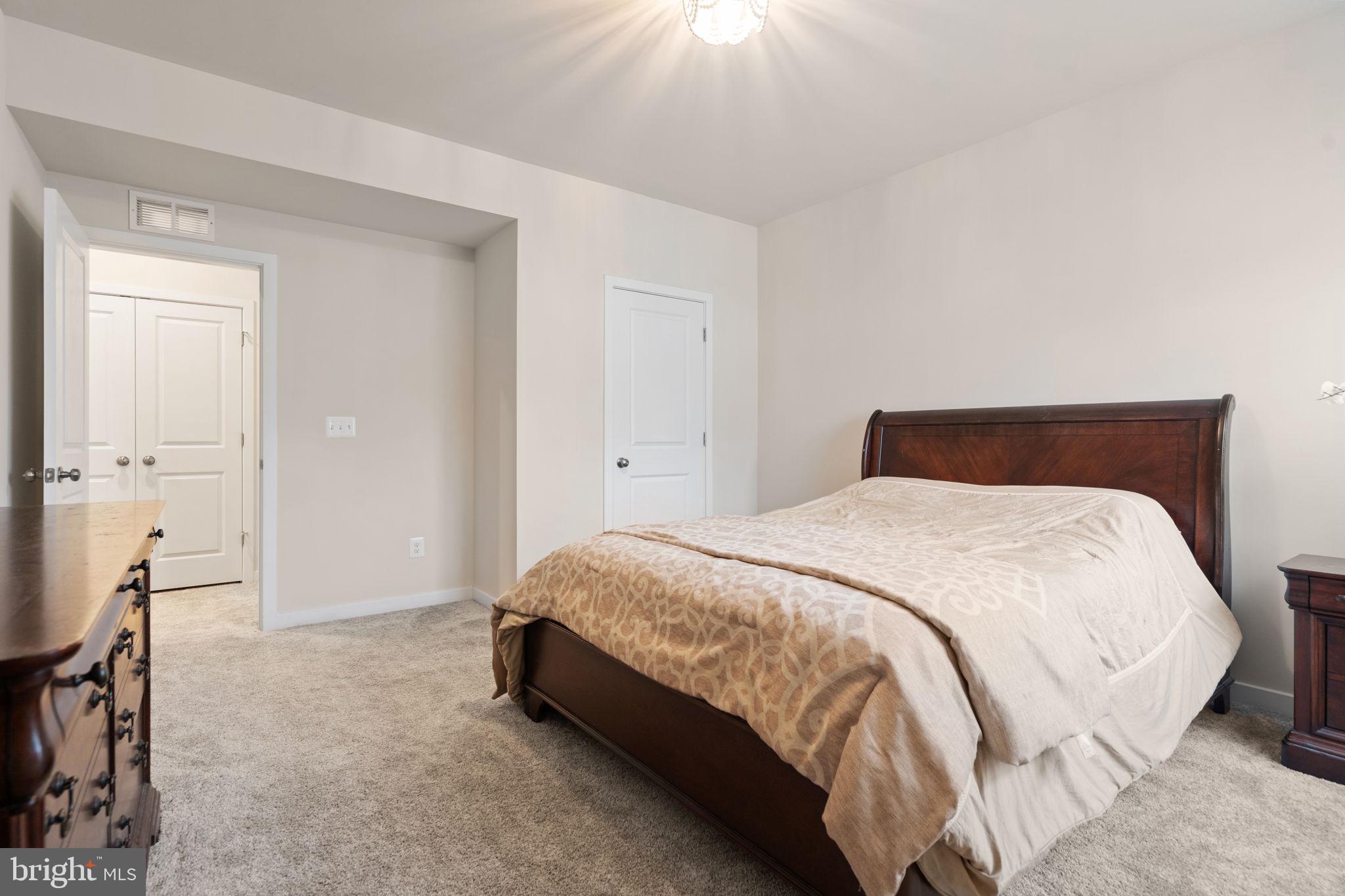 CLEVENGER CORNER VILLAGE - Residential